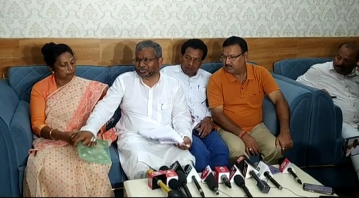 भाजपा हमेशा आदिवासियों का मुद्दा उठाती है, जबकि सीएम हेमंत आदिवासी का खेलते है कार्ड : बाबूलाल