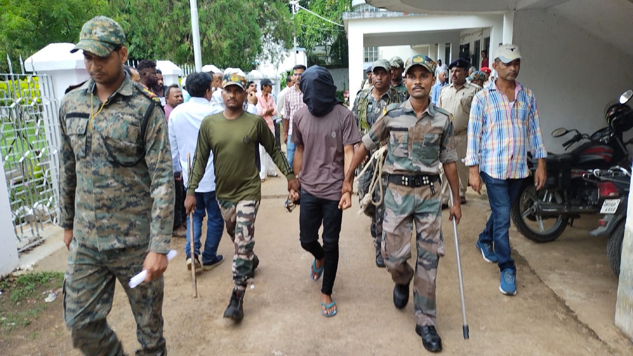 दुमका पेट्रोल कांड : 72 घंटे के रिमांड के बाद दोनों आरोपी गए जेल, 1 सप्ताह में चार्ज शीट दाखिल करने का आदेश