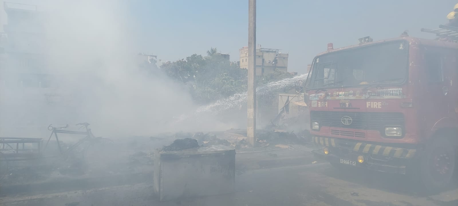 पटना की झुग्गी झोपड़ियों में लगी भीषण आग, लाखों का नुकसान