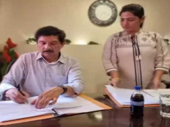 क्या गृह विभाग की  संवेदनशील सूचनाएं विशाल चौधरी के कार्यालय से होकर गुजरती थी! जानिए कैसे राजीव अरुण एक्का के बहाने सीएम हेमंत को घेरने में जुटी भाजपा