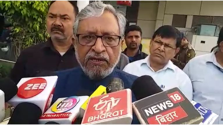 लालू के करीबियों के ठिकाने पर ईडी छापेमारी से सियासत तेज, जानिए क्या कह रहे हैं पार्टी के नेता 