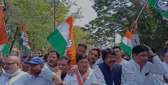 नौटंकी की राजनीति बंद अपनी प्रासंगिकता की तलाश करे कांग्रेस, देखिये अडाणी प्रकरण पर सवाल खड़ा करते ही क्यों आक्रमक हो गयी भाजपा