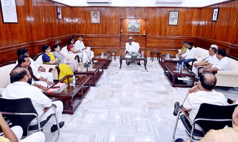 उलगुलान रैली को लेकर मुख्यमंत्री आवास पर बड़ी बैठक, सीएम चंपाई ने संभाला मोर्चा