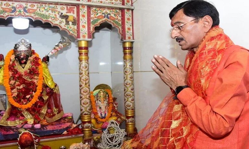 LS Election 2024: संजय सेठ ने नामांकन से पहले मंदिर में की पूजा, कहा- विकसित भारत का संकल्प करेंगे पूरा