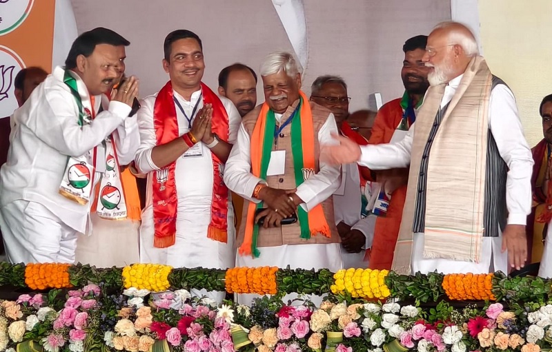 कमलेश सिंह के मैदान में उतरने से झारखंड के राजपूतों पर कितना पड़ेगा असर? पलामू में पीएम मोदी के साथ किया था मंच साझा