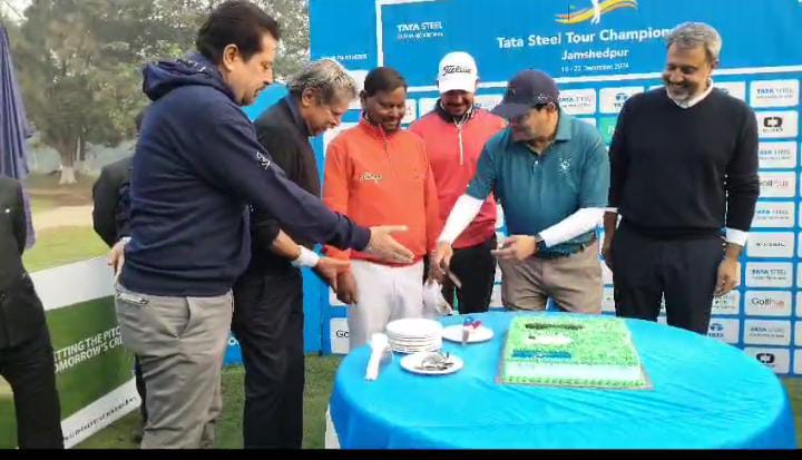 जमशेदपुर:आज से पीजीटी टाटा स्टील गोल्फ चैंपियनशिप की शुरुआत,पूर्व क्रिकेटर कपिल देव और अर्जुन मुंडा ने किया उद्धाटन