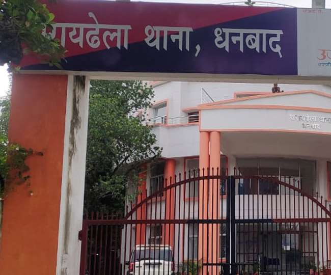 धनबाद में चोर गिरोह का बड़ा गैंग गिरफ़्तार, देखिए कितनी सफ़ाई से चोरी की घटना को देता था अंजाम 