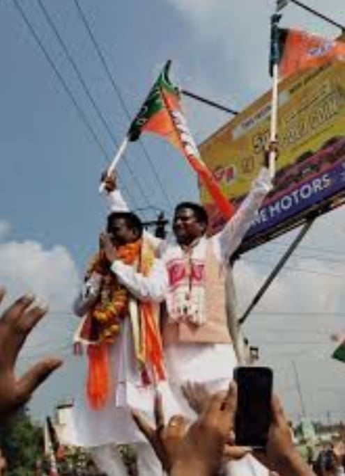 Dhanbad : सांसद ढुल्लू महतो व उनके भाई विधायक शरद महतो के मामले में फैसला आठ को, पढ़िए क्या है आरोप  