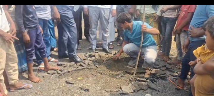 साहिबगंज जिला बना लुटेरों का अड्डा, देखिए कैसे अधिकारियों की मिली भगत से सड़क निर्माण में हो रहा गड़बड़झाला