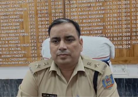 पश्चिम बंगाल के मुर्शिदाबाद हिंसा को लेकर साहिबगंज पुलिस अलर्ट, सीमा पर बरती जा रही चौकसी