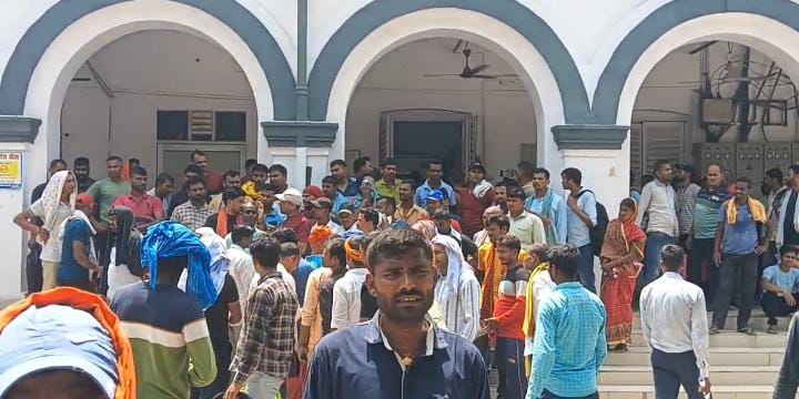 Bihar News:होमगार्ड बहाली में 13 साल की देरी से नाराज़ अभ्यर्थियों का भागलपुर में प्रदर्शन, कहा- नौकरी नहीं तो वोट नहीं