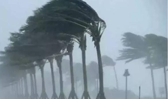 Weather Alert: आज पूरे झारखंड में गरज के साथ होगी भारी बारिश, इन 16 जिलों के लोग आंधी तूफ़ान से रहें सावधान