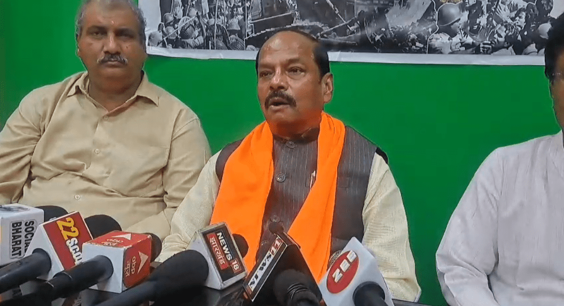 जमशेदपुर:आपातकाल की 50वीं वर्षगांठ पर रघुवर दास ने याद किए संघर्ष के दिन, कहा-जेल में बिताए एक माह