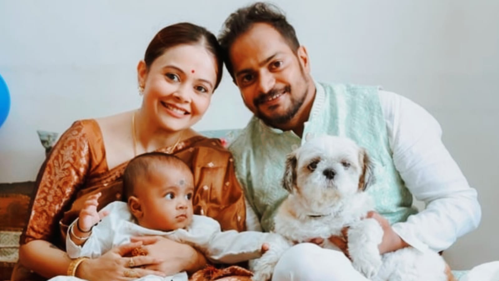 बेटे के रंग पर ट्रोल करने वालों की देवोलीना ने जमकर लगा दी क्लास, कहा-खुद को सनातनी कहते हैं और हरकत देख लो इनके