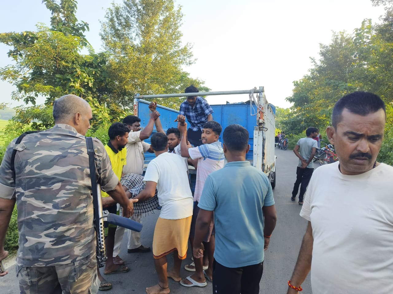 BREAKING:साहिबगंज-बोरियो मुख्य सड़क पर भीषण सड़क हादसा, 3 की हालत नाजुक