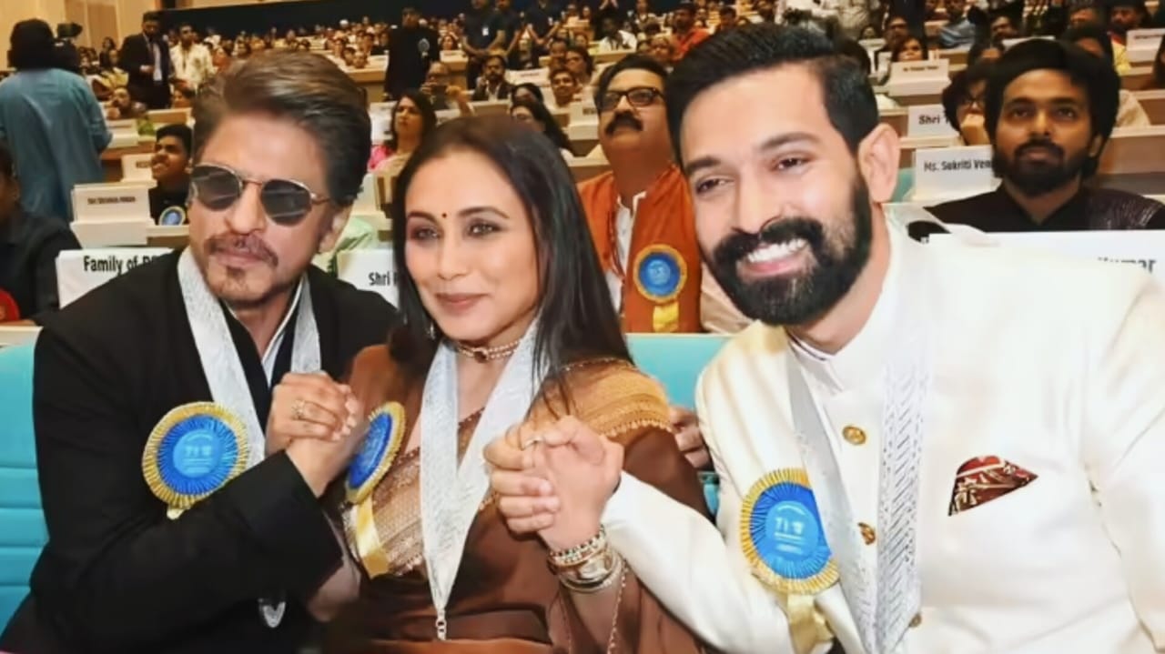नेशनल अवॉर्ड्स 2025: शाहरुख खान को मिला करियर का पहला बेस्ट एक्टर अवॉर्ड, रानी मुखर्जी और विक्रांत मैसी भी हुए सम्मानित