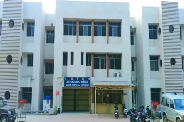 चाईबासा सदर अस्पताल में मरीज ने तीसरी मंजिल से कूदकर की आत्महत्या, मामले की जांच में जुटी पुलिस