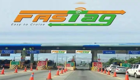 टोल पर करते हैं कैश से पेमेंट... तो ठहरिए! 1 अप्रैल से टोल नियमों में होने जा रहा है बड़ा बदलाव, अब सिर्फ FASTag और UPI से होगा पेमेंट