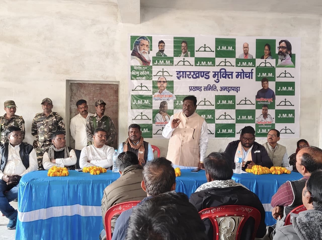 अमडापाड़ा में झामुमो की प्रखंड स्तरीय बैठक, 2 फरवरी स्थापना दिवस को ऐतिहासिक बनाने पर मंथन