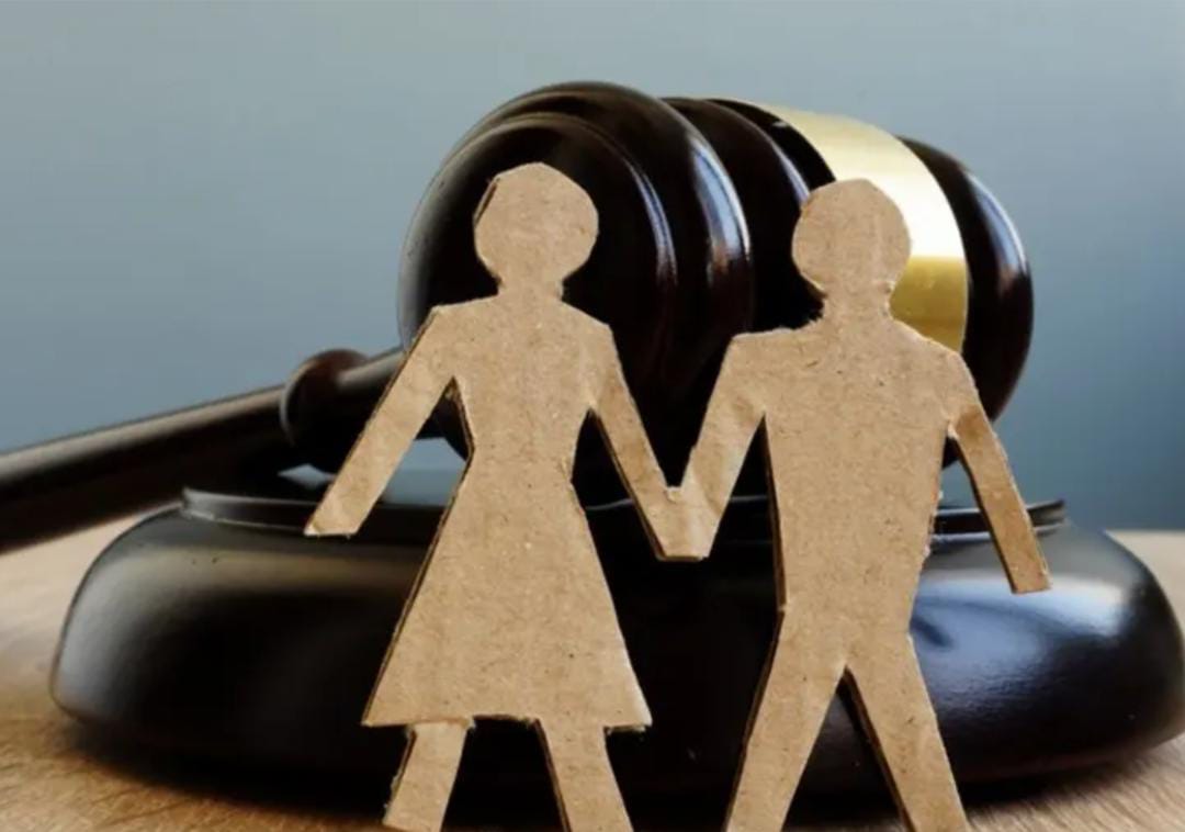 केवल प्यार से पेट नहीं भरता! बॉयफ्रेंड के साथ Live-in Relationship में रहने से पहले जान लें ये बात, वरना आगे हो जाएगी दिक्कत