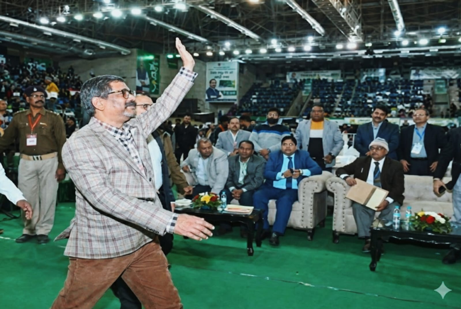 वैश्विक मंच पर झारखंड की गूंज, 10 दिन बाद विदेश दौरे से लौटे मुख्यमंत्री हेमंत सोरेन, राज्य के लिए खुले 11 हजार करोड़ के निवेश के रास्ते